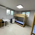Twin Rabbit Guesthouse
