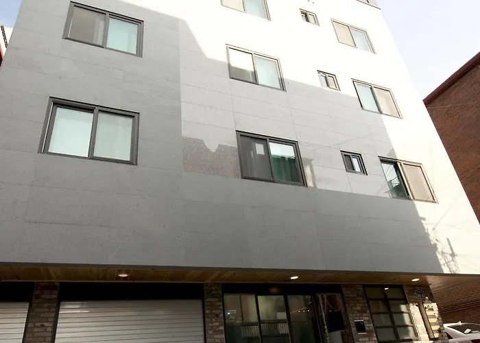 Twin Rabbit Guesthouse